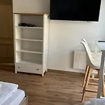 Apartment Sea Spray Sermiescio 34a