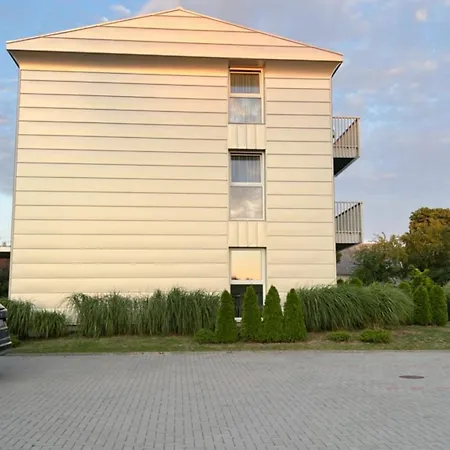 Sea Spray Apartment *